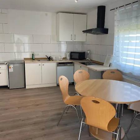 Apartman Mit Schlafzimmer